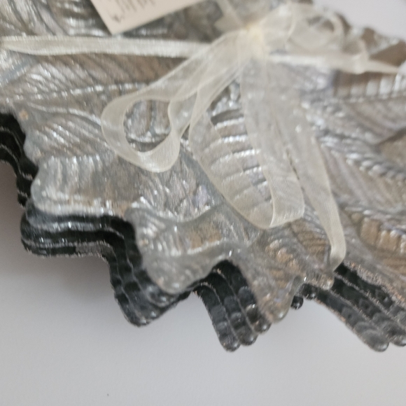 Akcam Glass Silver 8" Plates - Picture 2 of 2